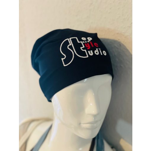 Step&Style hímzett beanie