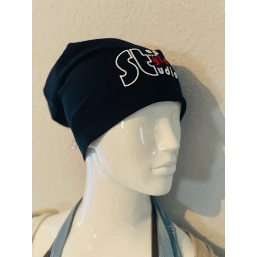 Step&Style hímzett beanie