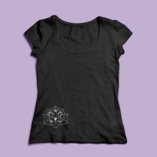 Lótusz mintás  póló