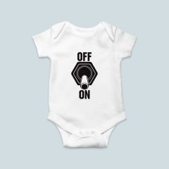 Kikapcs/bekapcs gombos baby body